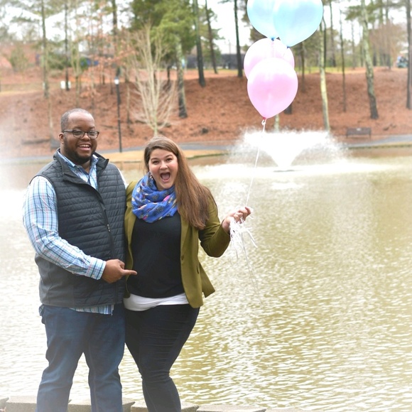 Meet your Posher, Ava - Picture 1 of 1